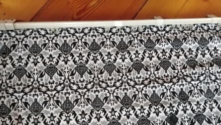 Mandala doek aan gordijnrail